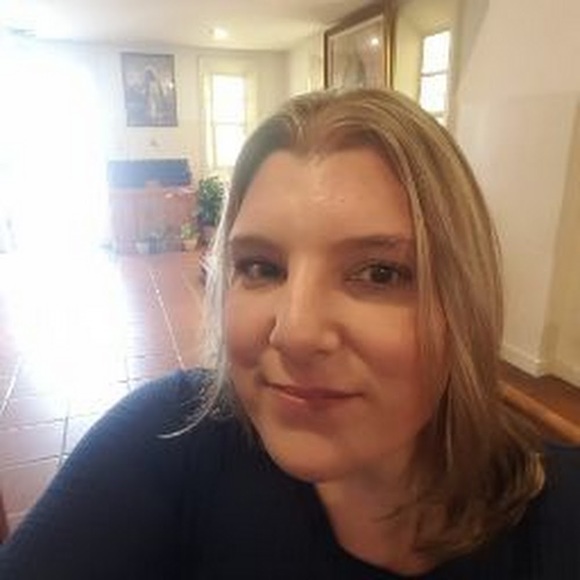 Meet your Posher, Sarah - Picture 1 of 1